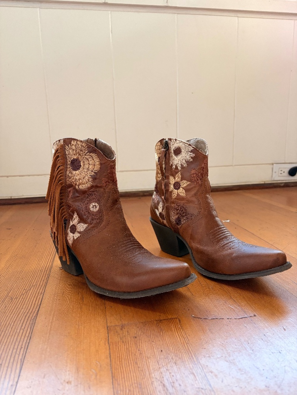 Ariat Florence Western Tassel Boot